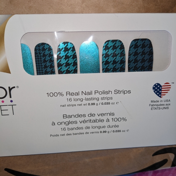 Last chance! Color Street Suit Yourself Retired Blue Houndstooth Shimmer Design - Picture 2 of 2